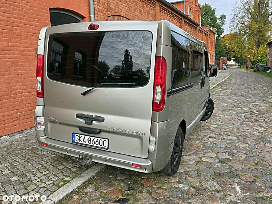Opel Vivaro - 9