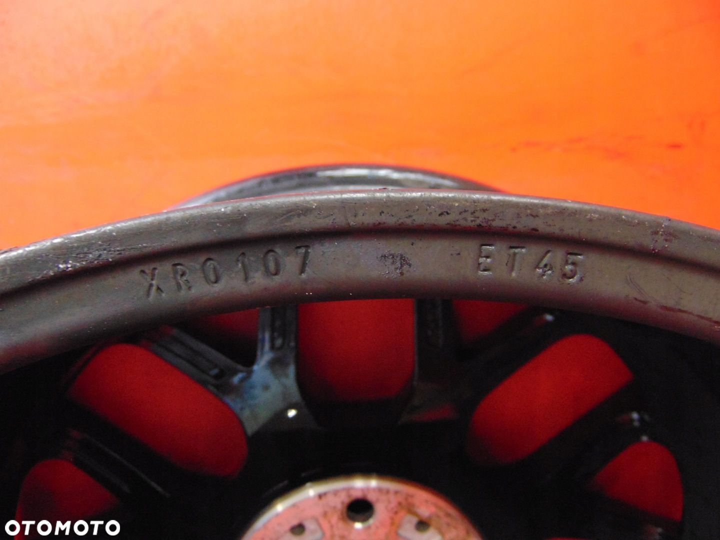 FELGA BBS XR0107 ALUMINIOWA 18 5x120 8J ET45 - 7