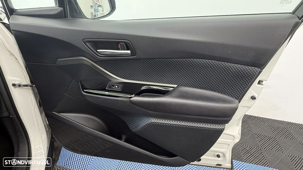 Toyota C-HR 1.8 Hybrid Square Collection - 24