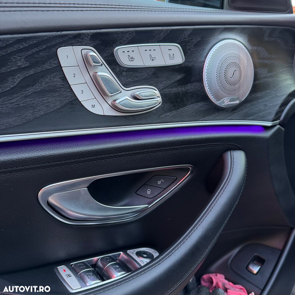 Mercedes-Benz E 300 de 9G-TRONIC - 11