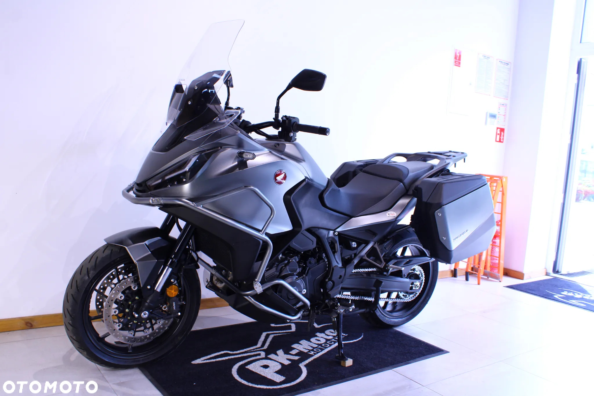 Honda NT - 4