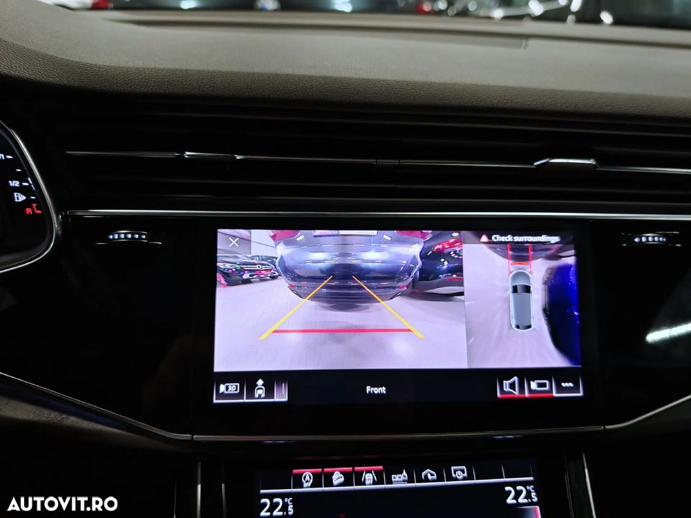 Audi Q8 55 TFSI quattro Tiptronic - 12