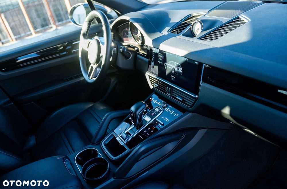 Porsche Cayenne Tiptronic S - 8