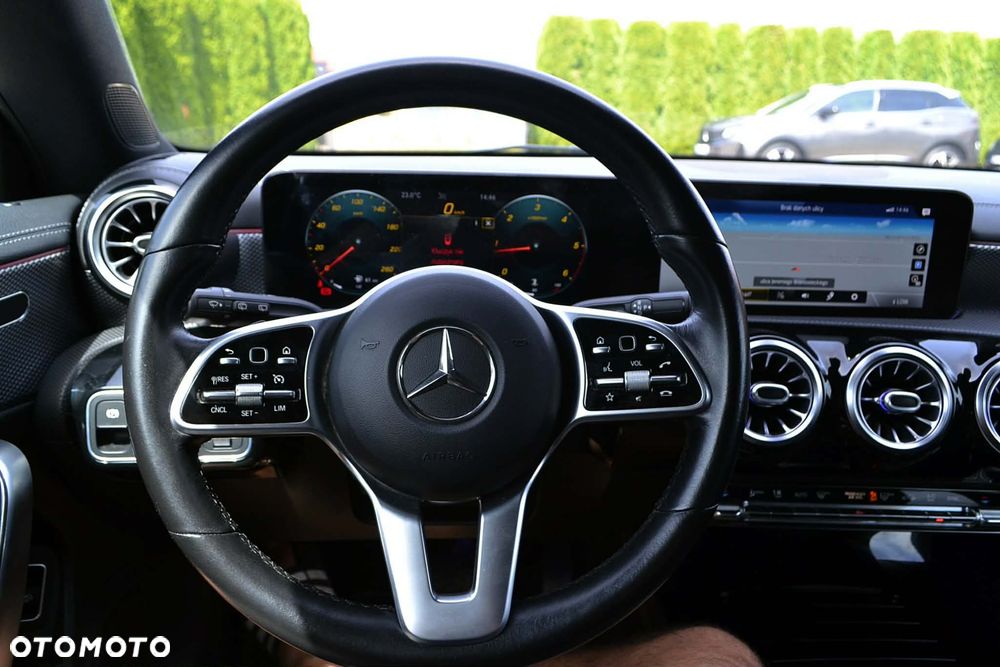 Mercedes-Benz CLA - 13