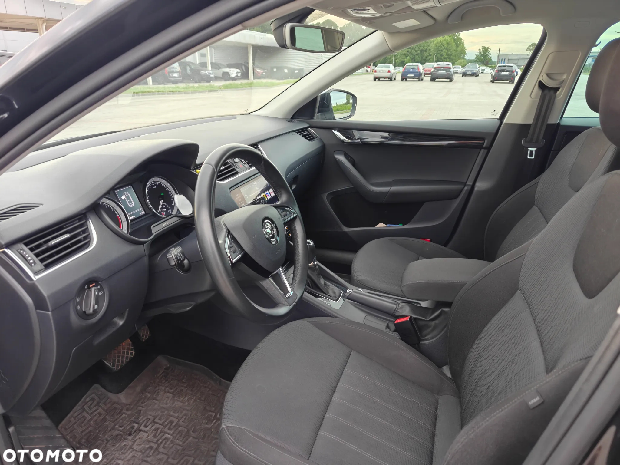 Skoda Octavia 2.0 TDI SCR Style DSG - 10