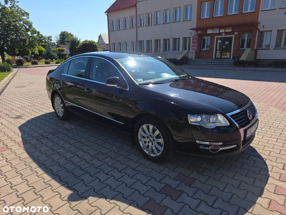 Volkswagen Passat 2.0 TDI Comfortline - 19