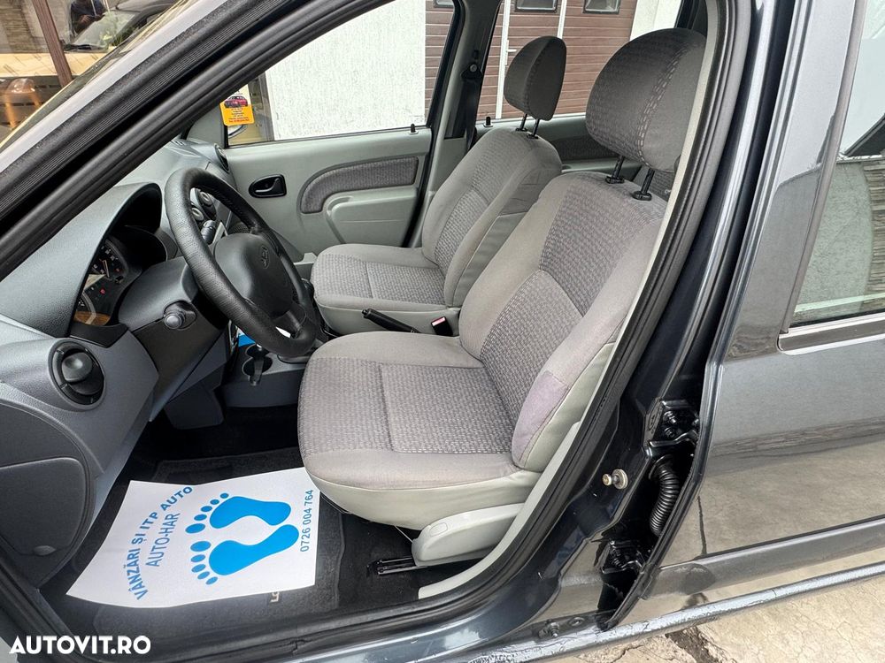 Dacia Logan 1.6 16V Laureate - 7
