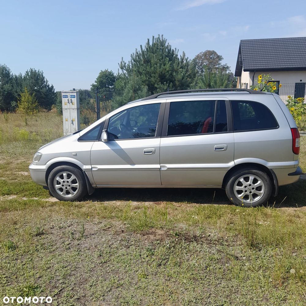 Opel Zafira 1.8 16V Elegance - 4