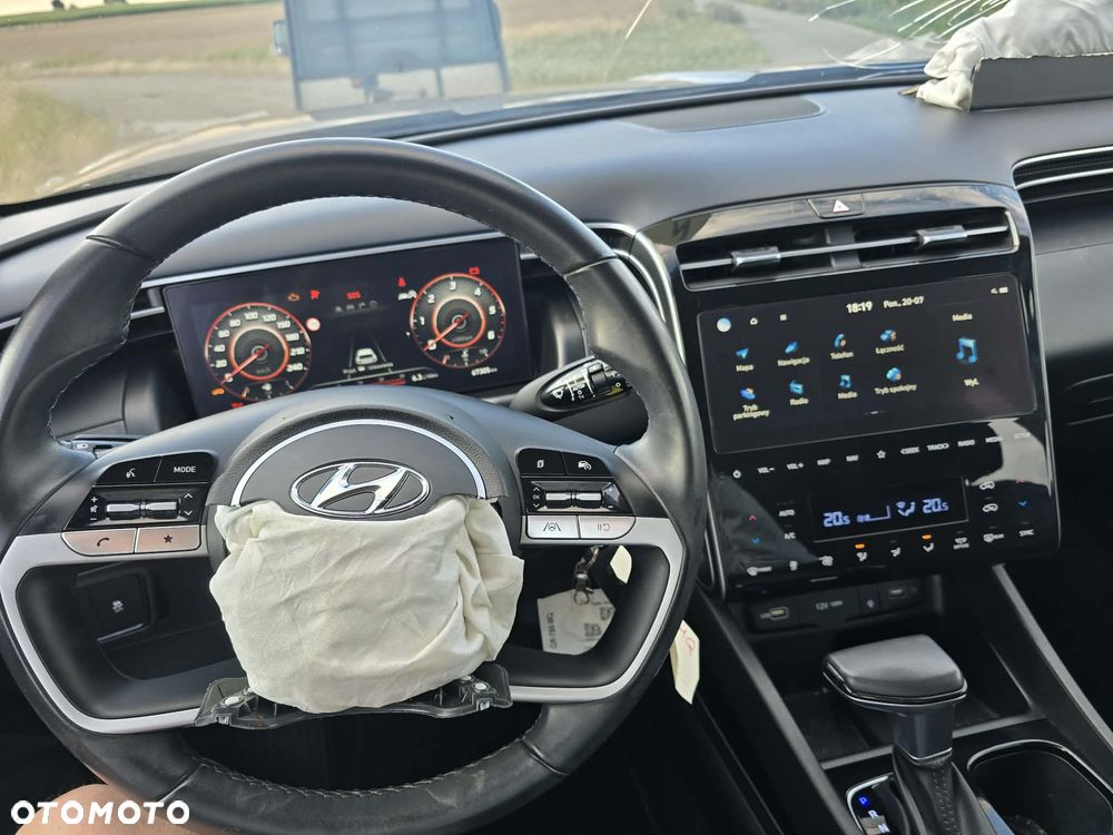 Hyundai Tucson 1.6 CRDi 48V-Hybrid 2WD DCT Select - 17