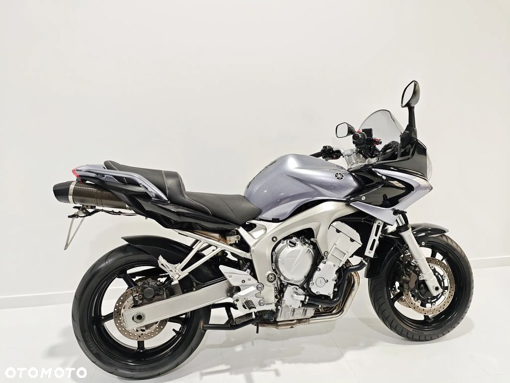 Yamaha FZ - 10