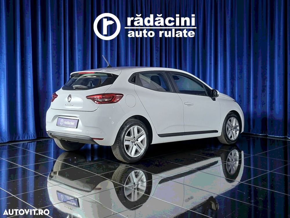 Renault Clio - 7