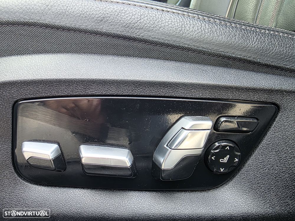 BMW 530 e Pack Desportivo M - 26