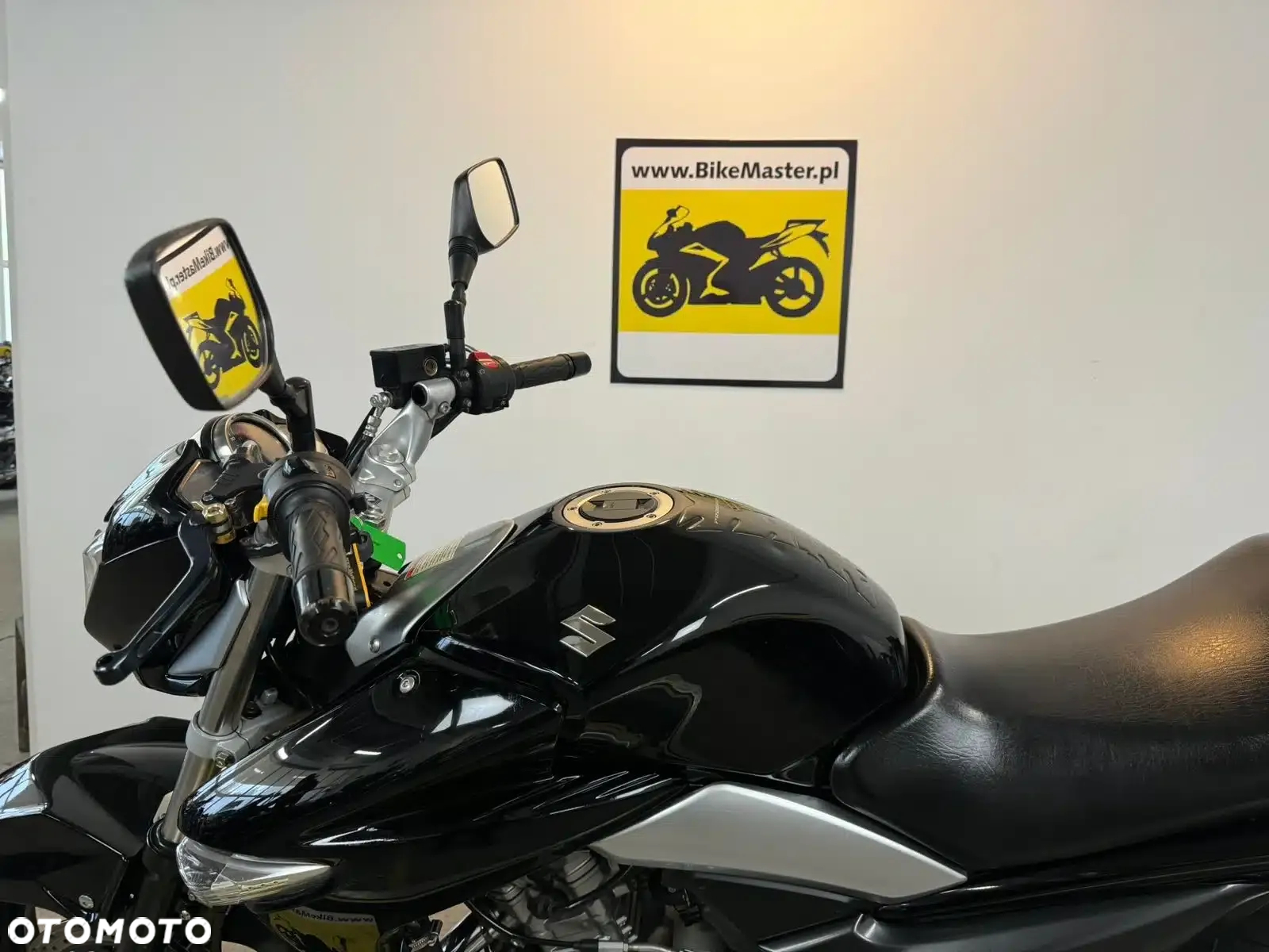 Suzuki GW 250 - 30