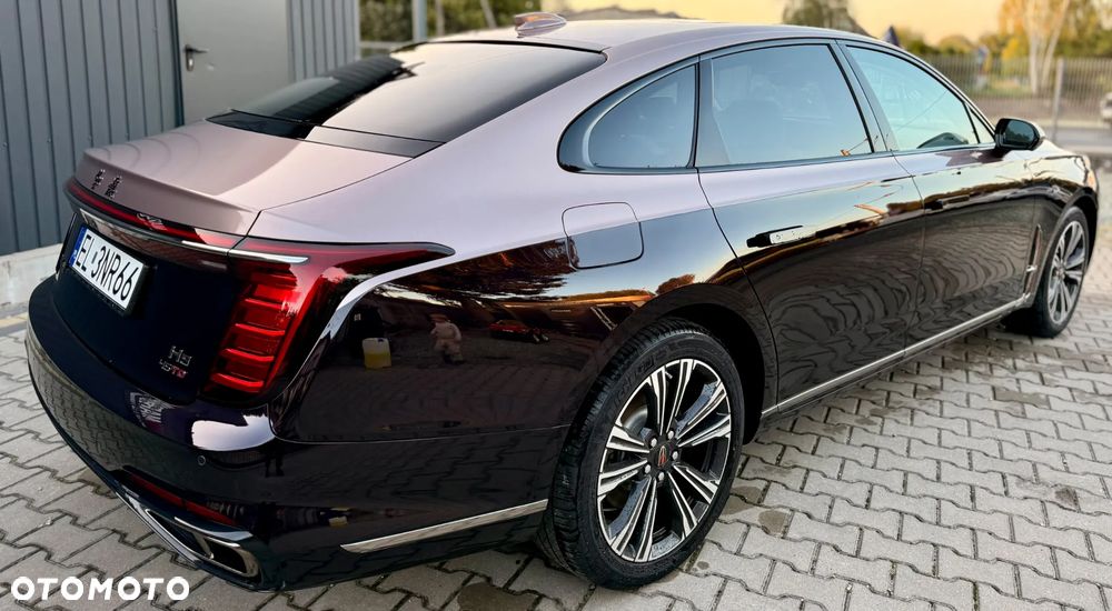 Hongqi H9 - 9
