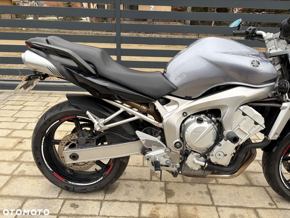 Yamaha FZ6 - 8