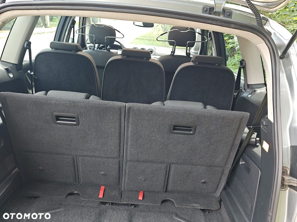 Ford S-Max 2.0 Titanium - 11