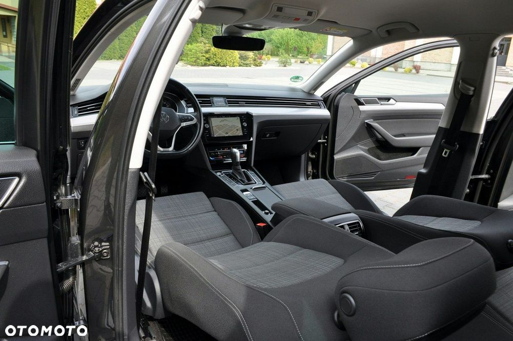 Volkswagen Passat Variant - 29
