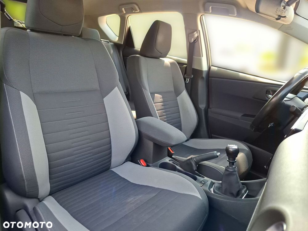 Toyota Auris - 18