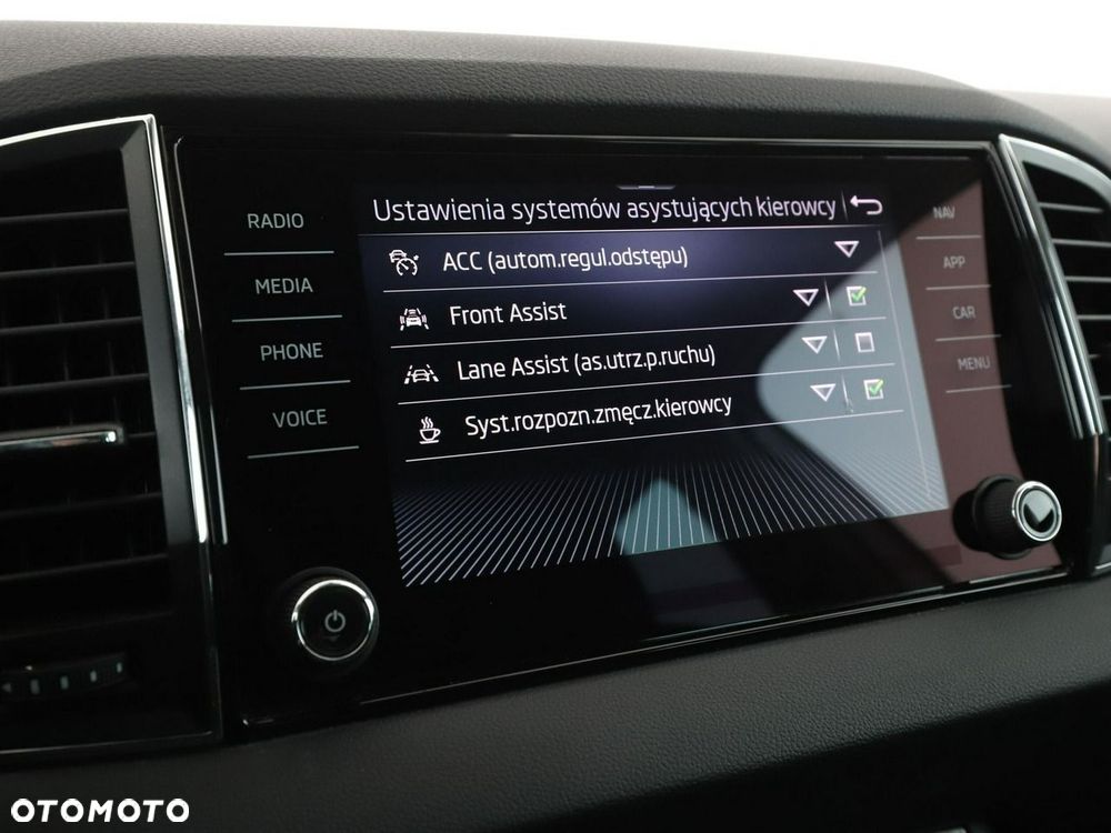 Skoda Karoq 2.0 TDI SCR DSG Style - 28