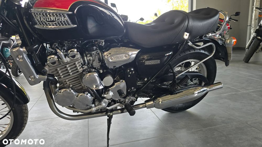 Triumph Thunderbird - 7