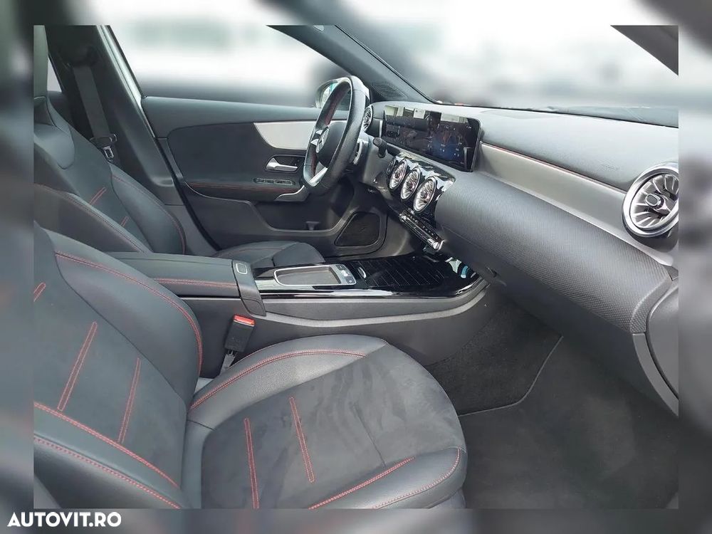 Mercedes-Benz A 200 MHEV 7G-DCT - 12