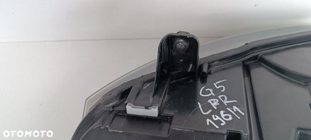 VW GOLF 5 V 1EG247007-02LAMPA PRAWA PRZÓD PRZEDNIA EU - 11
