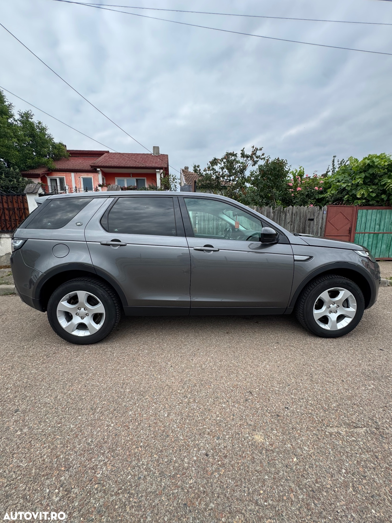 Land Rover Discovery Sport - 2