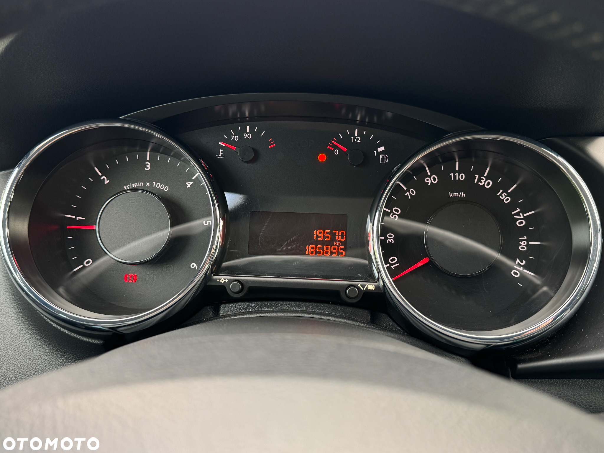 Peugeot 3008 1.6 HDi Access - 12