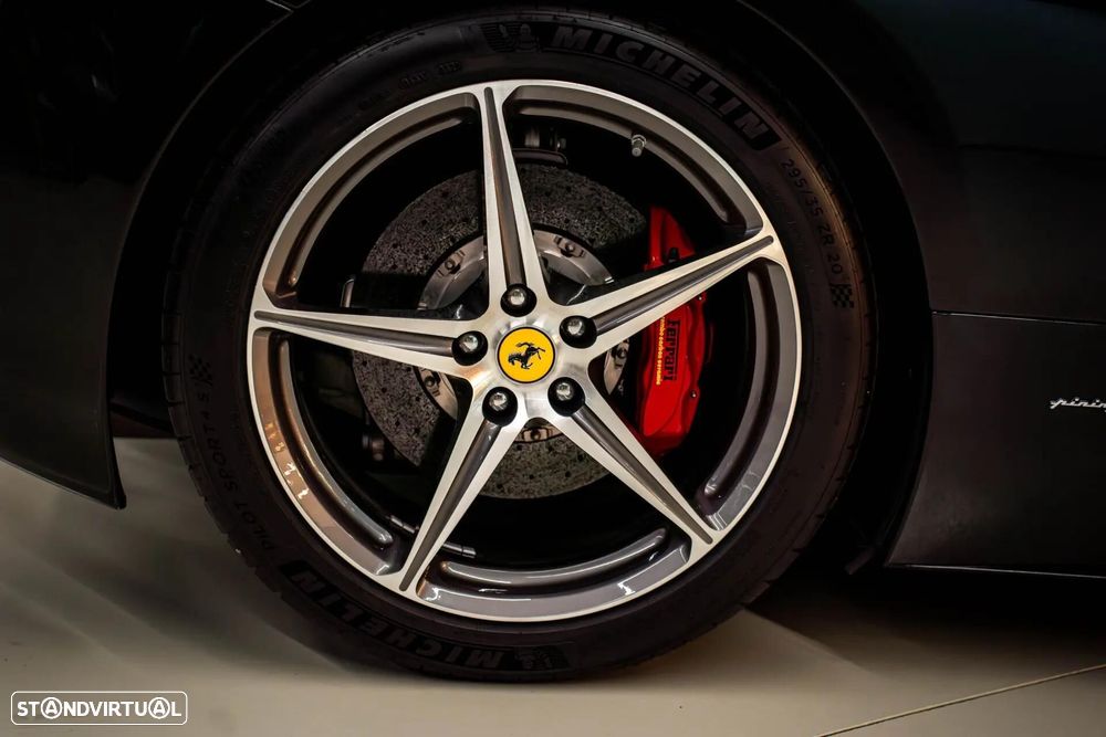 Ferrari 458 Italia - 16