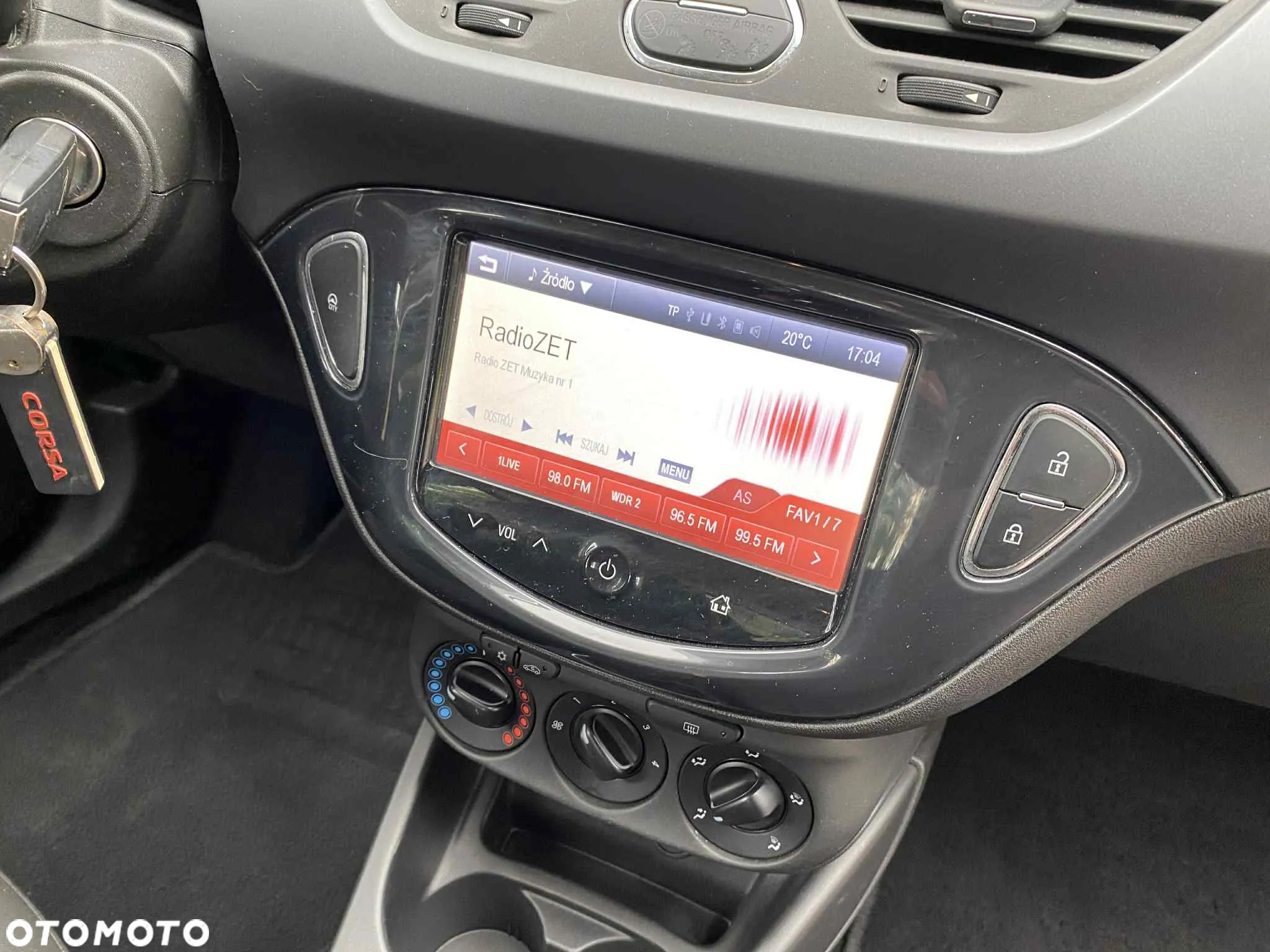 Opel Corsa 1.4 Cosmo - 19