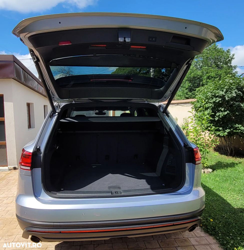 Volkswagen Touareg V6 TDI 4MOTION Style - 11