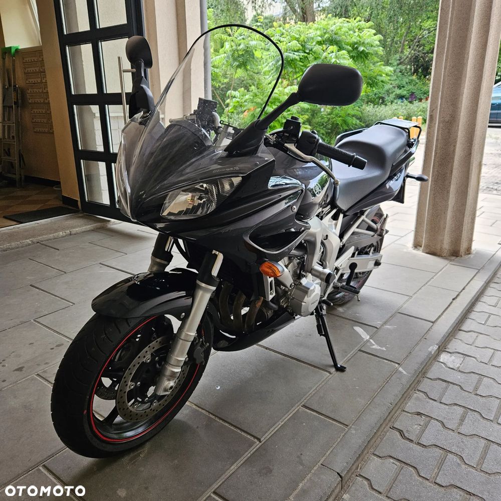 Yamaha FZ6 - 11