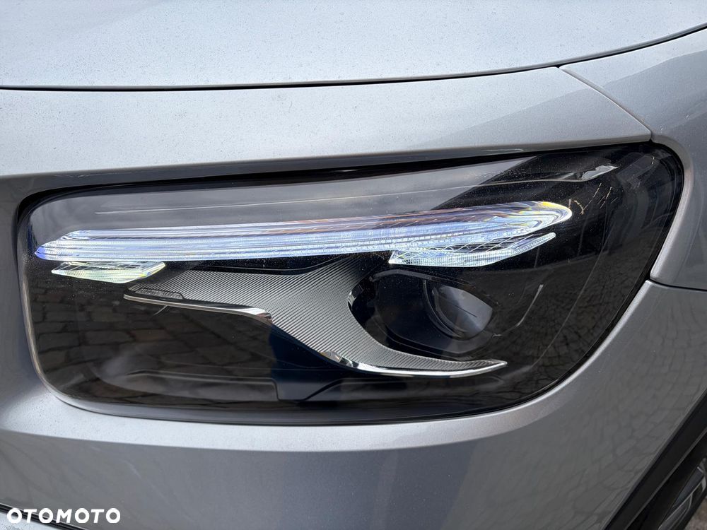 Mercedes-Benz GLB - 9