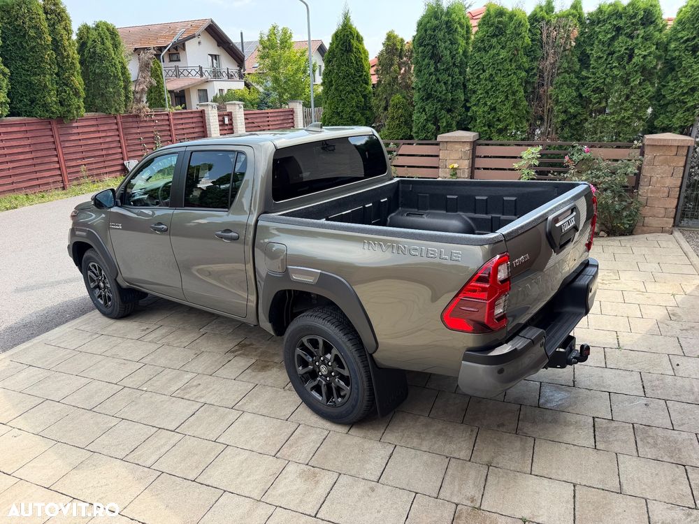 Toyota Hilux 2.8D MHEV Double Cab 6AT AWD Invincible - 15