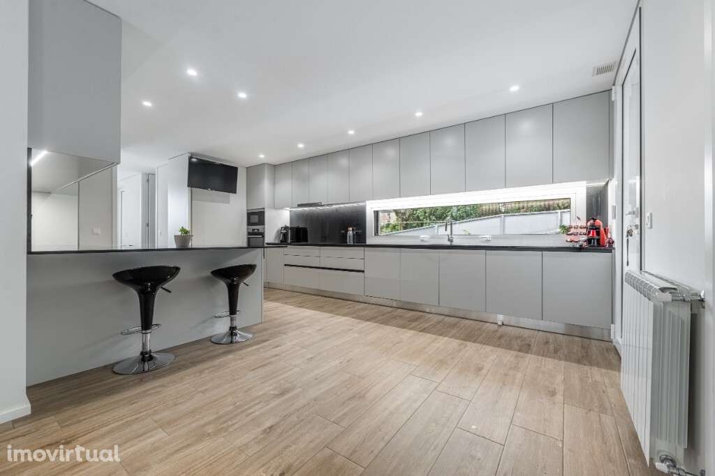 Moradia Ind. V3 - Caldelas - Grande imagem: 3/36