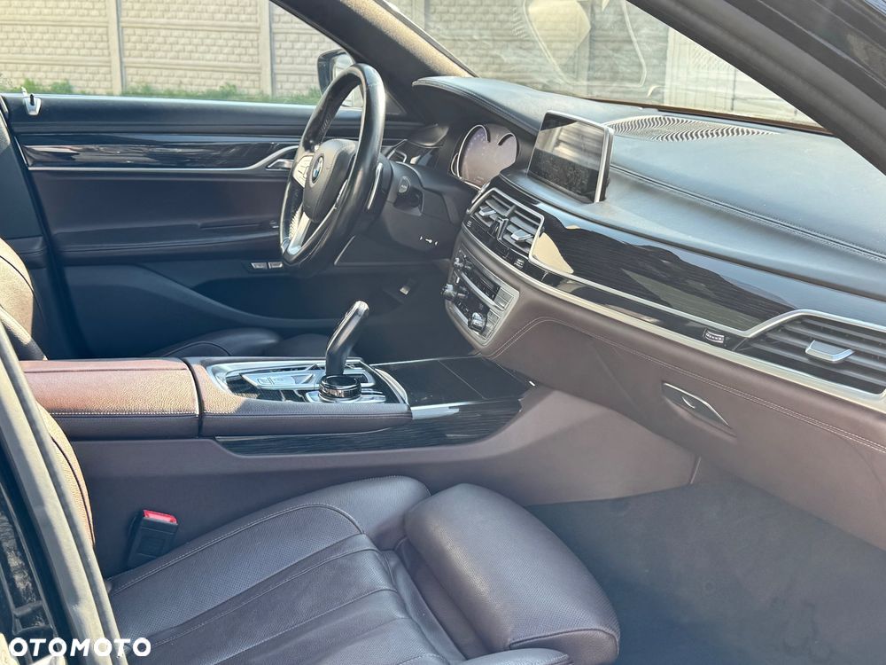 BMW Seria 7 730d - 26