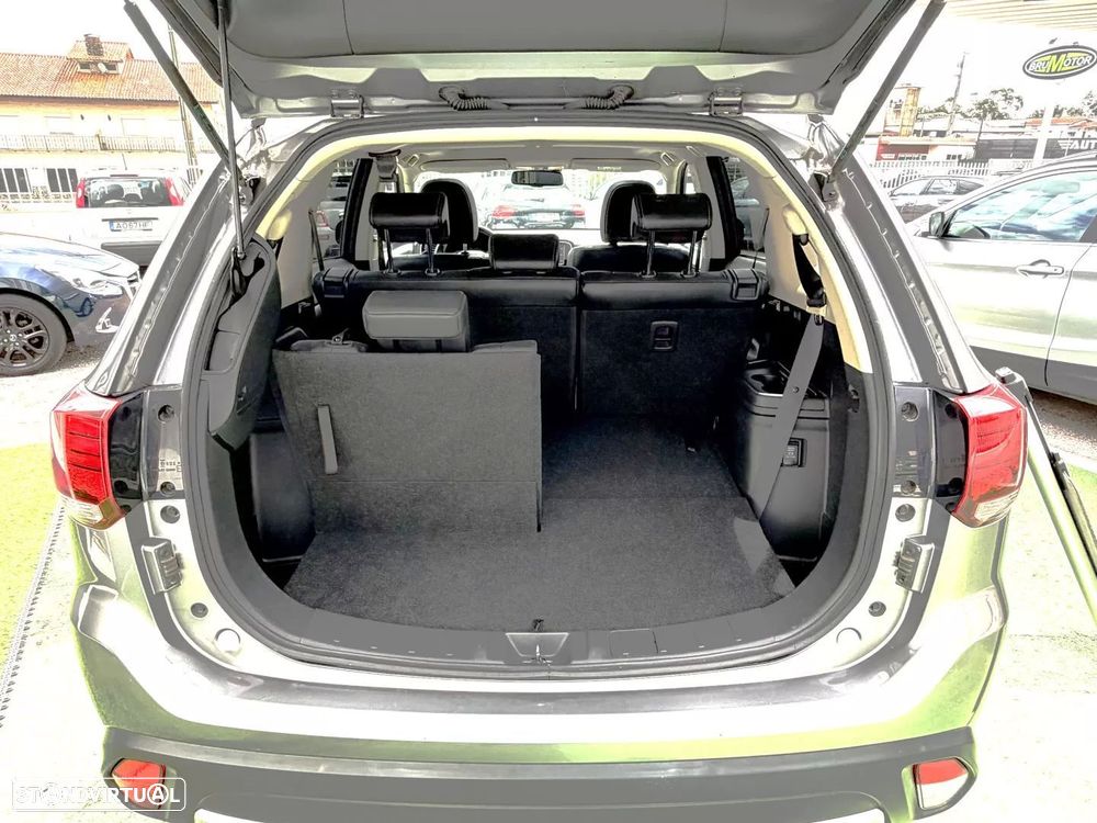 Mitsubishi Outlander 2.2 DI-D Instyle Navi - 23