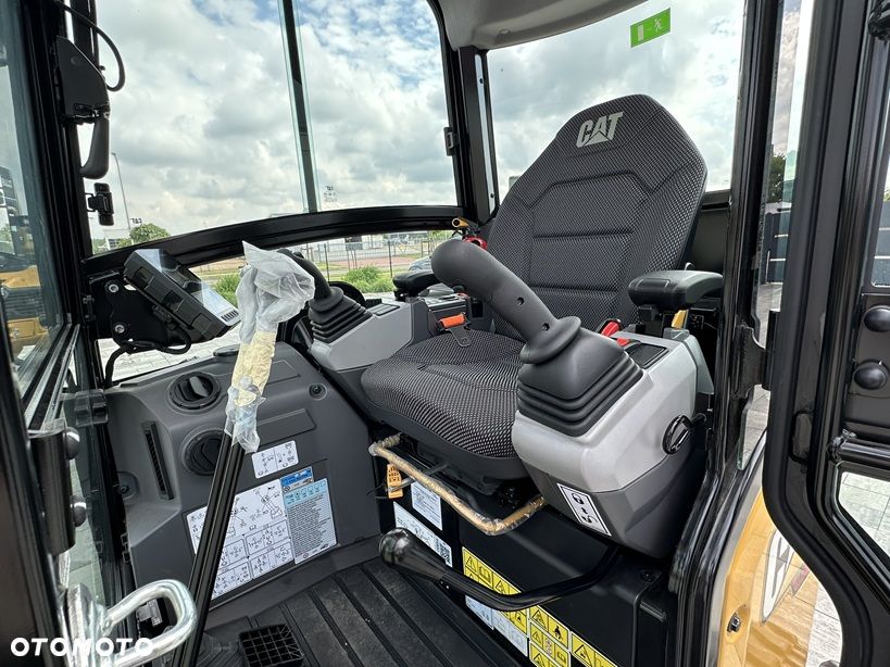 Caterpillar 302.7 CR - 24