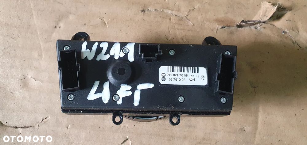 Przełącznik włącznik Parktronica PDC zawieszenia Airmatic Mercedes E-Klasa W211 2118217058 - 5