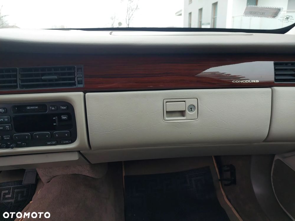 Cadillac Deville 4.6 DTS - 24