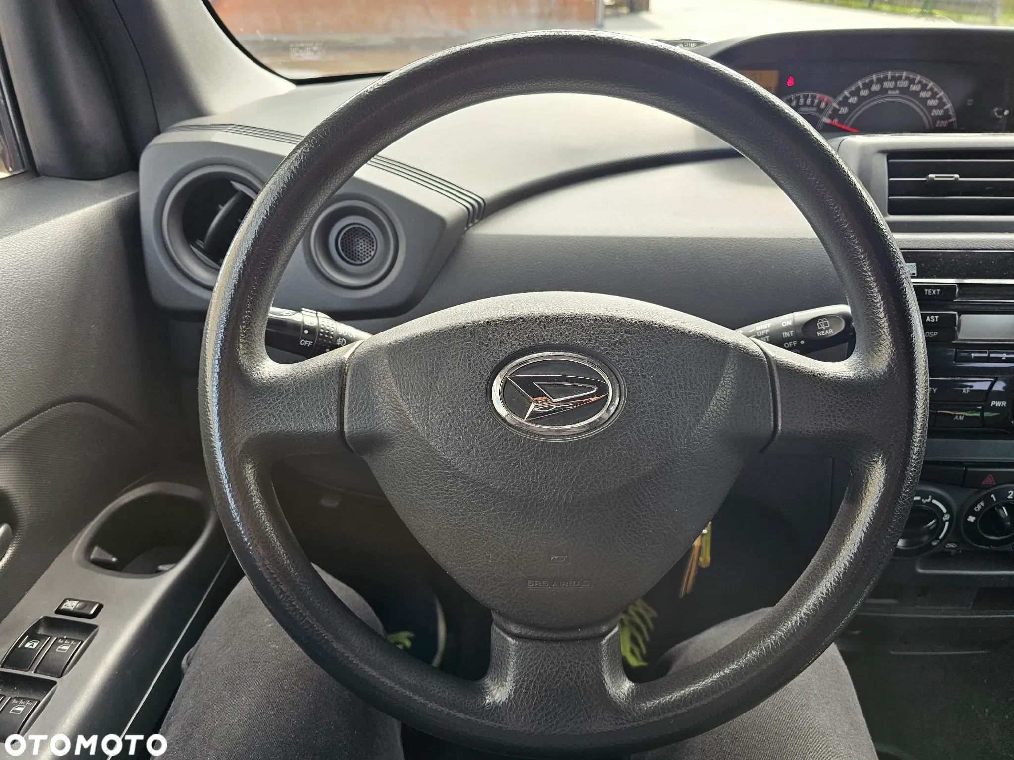 Daihatsu Materia 1.3 - 9