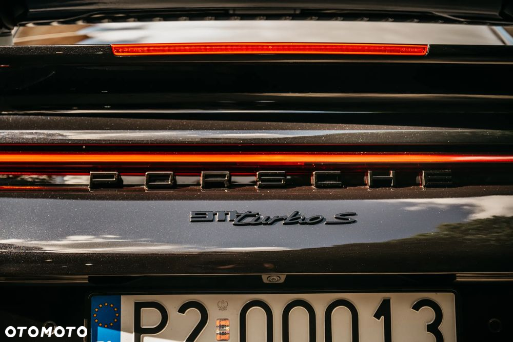 Porsche 911 Turbo S - 15