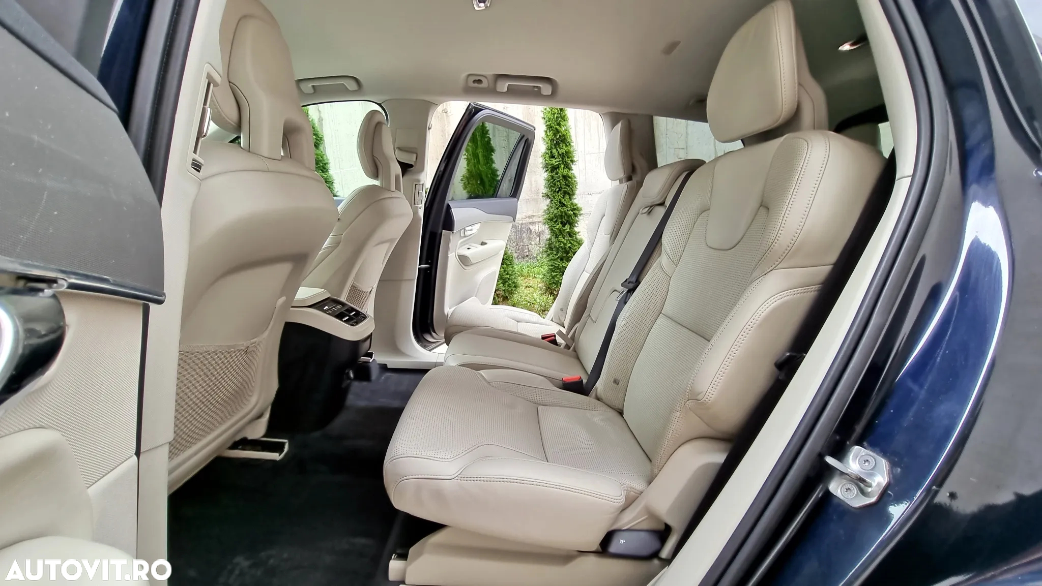 Volvo XC 90 D5 AWD Geartronic Inscription - 9