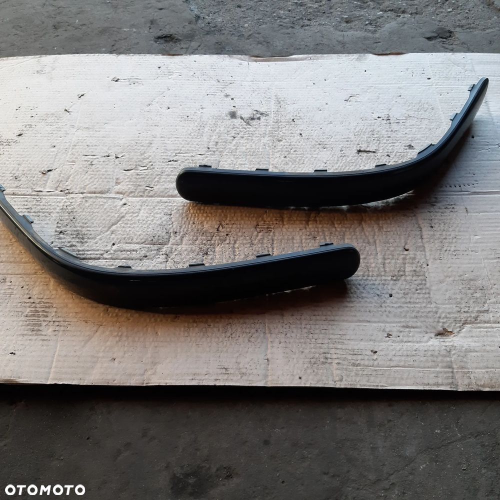 Listwa Zderzaka Tył Lewa Lub Prawa Vw Golf 4 LC9Z - 1