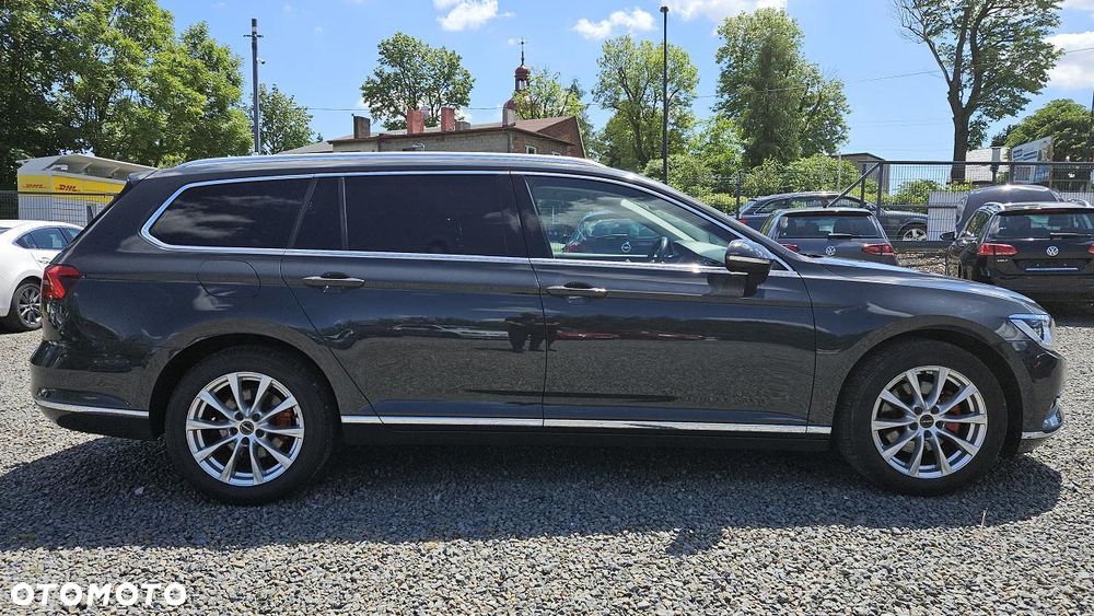 Volkswagen Passat Variant 2.0 TDI SCR DSG Highline - 7