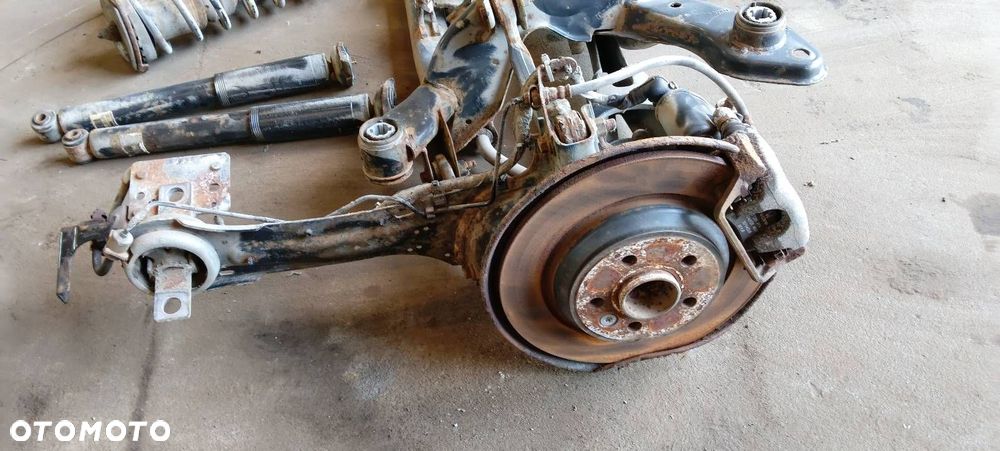 KOMPLETNE ZAWIESZENIE BELKA SANKI TYŁ VOLVO V70 III KOMBI ID: 236972 - 6