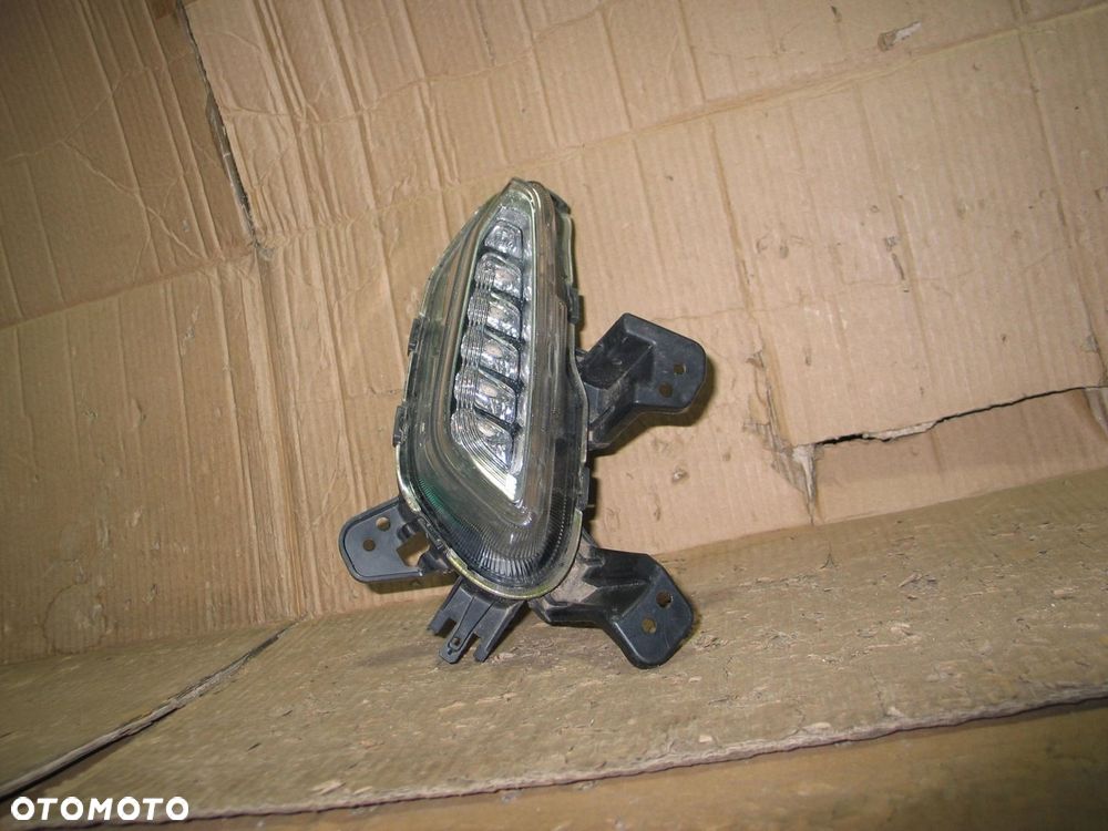 lampa halogen led drl hyundai i30 16-18r. 92208-G41 3pin - 3