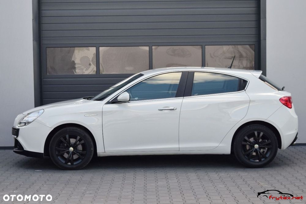 Alfa Romeo Giulietta - 8