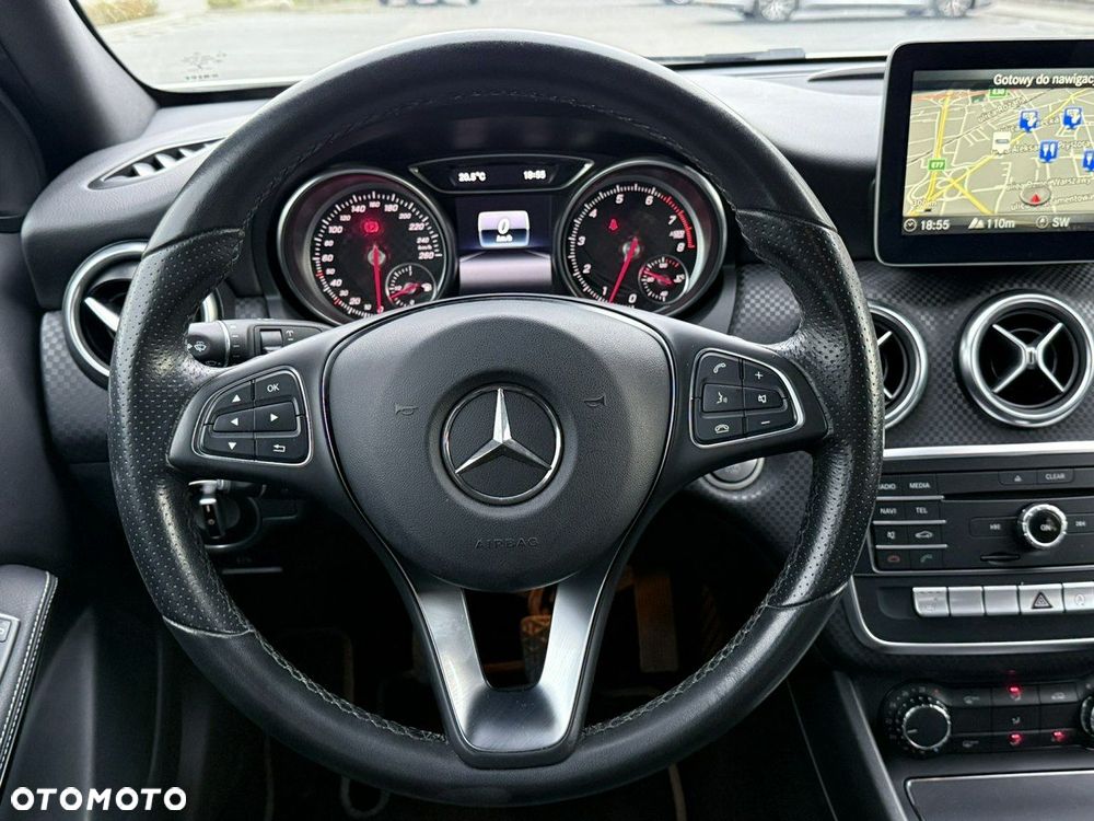 Mercedes-Benz Klasa A 180 (BlueEFFICIENCY) Urban - 21
