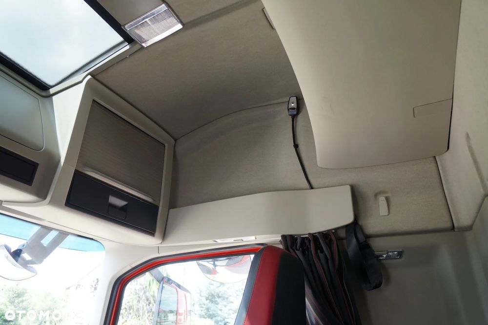 Volvo FH 4 EURO 6 GLOBETROTTER NISKI PRZEBIEG PEŁEN SERWIS - 15